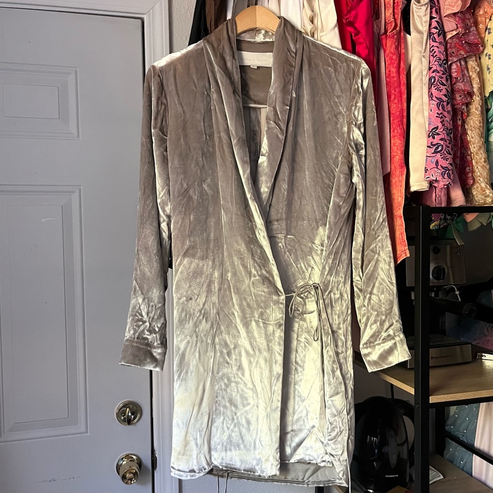 MICHELLE MASON‎ silver grey crushed velvet rayon silk wrap style mini dress